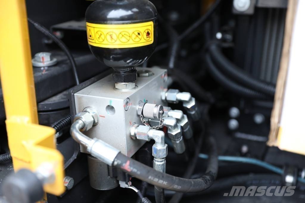 XCMG XE 155 GA Beltegraver