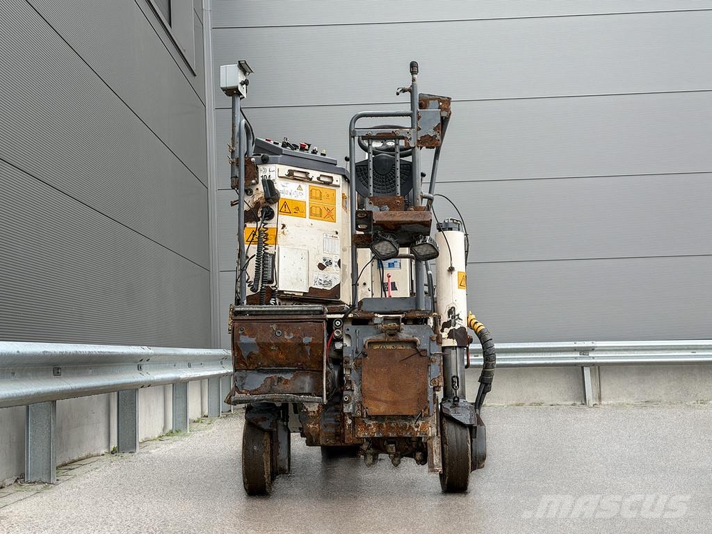 Wirtgen W 35 DC Asphalt cold milling machines