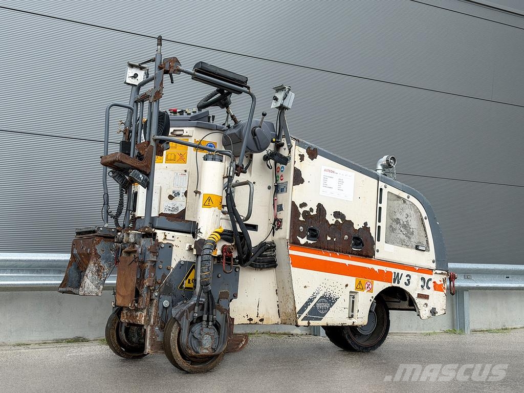 Wirtgen W 35 DC Asphalt cold milling machines