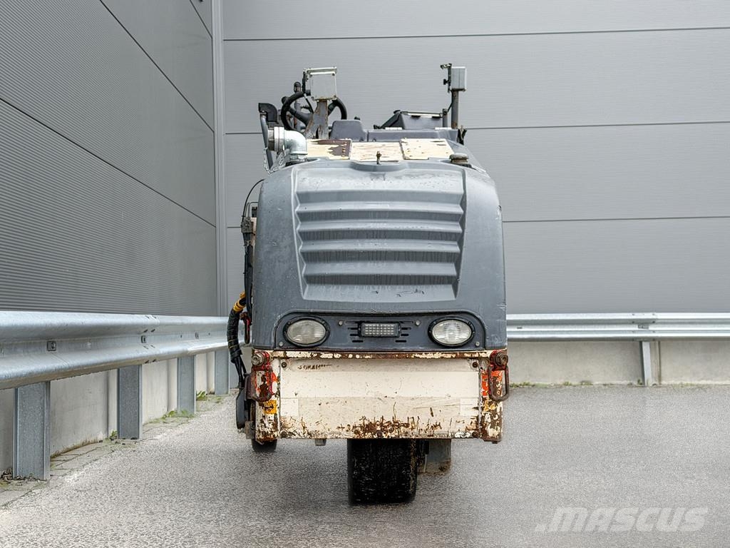 Wirtgen W 35 DC Asphalt cold milling machines