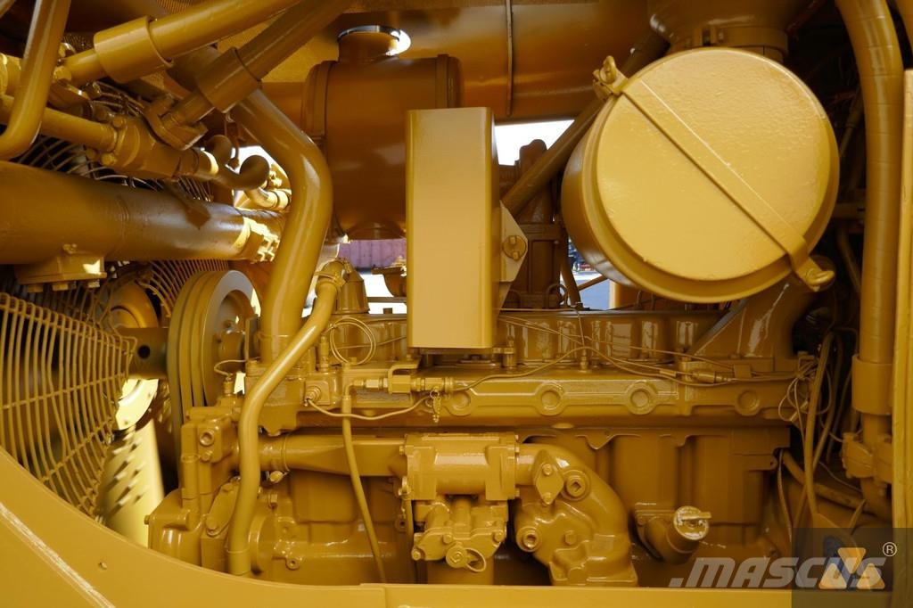 CAT D7F Ex-army Buldožerji goseničarji
