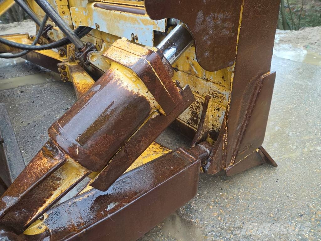 CAT D 6 T LGP Buldozere pe senile