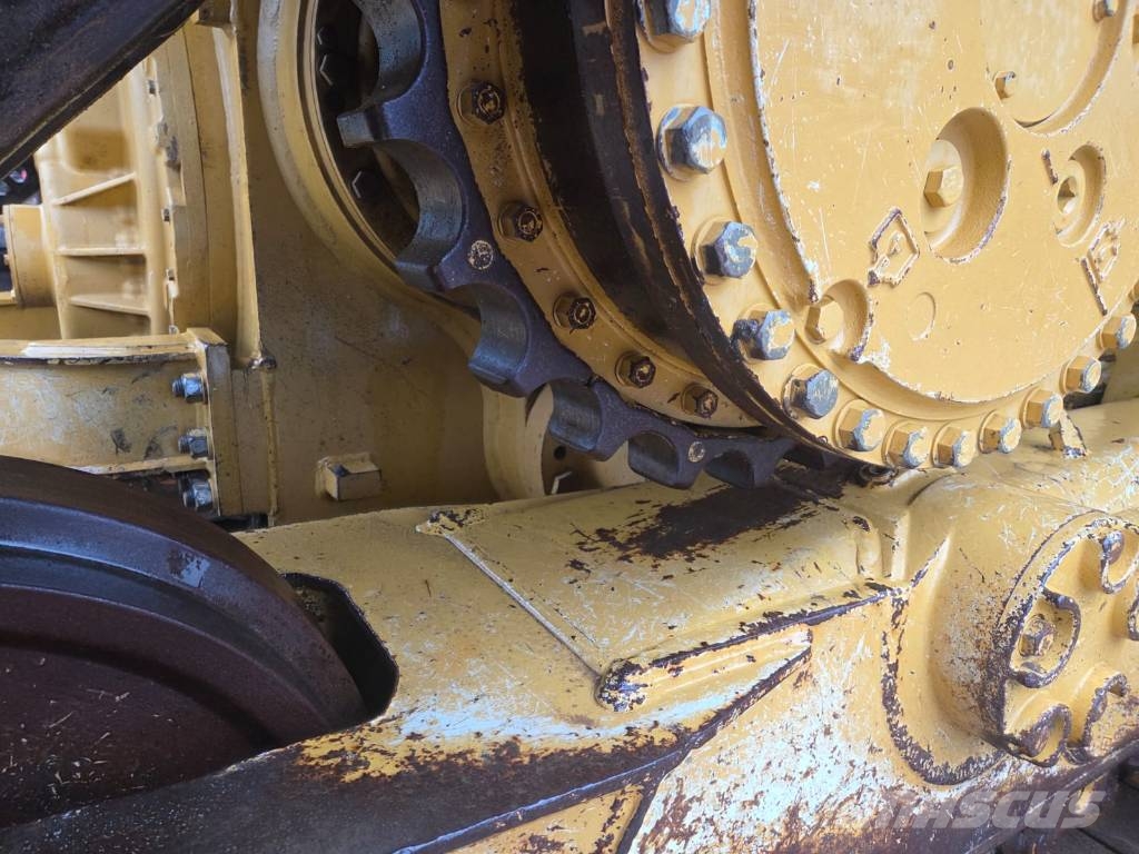 CAT D 6 T LGP Buldozere pe senile