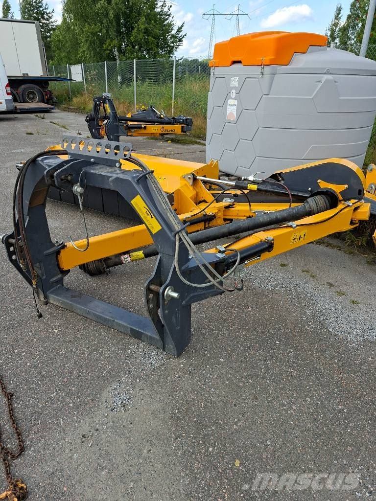 Elho SideChopper 420Pro جزازات وأغطية المراعي