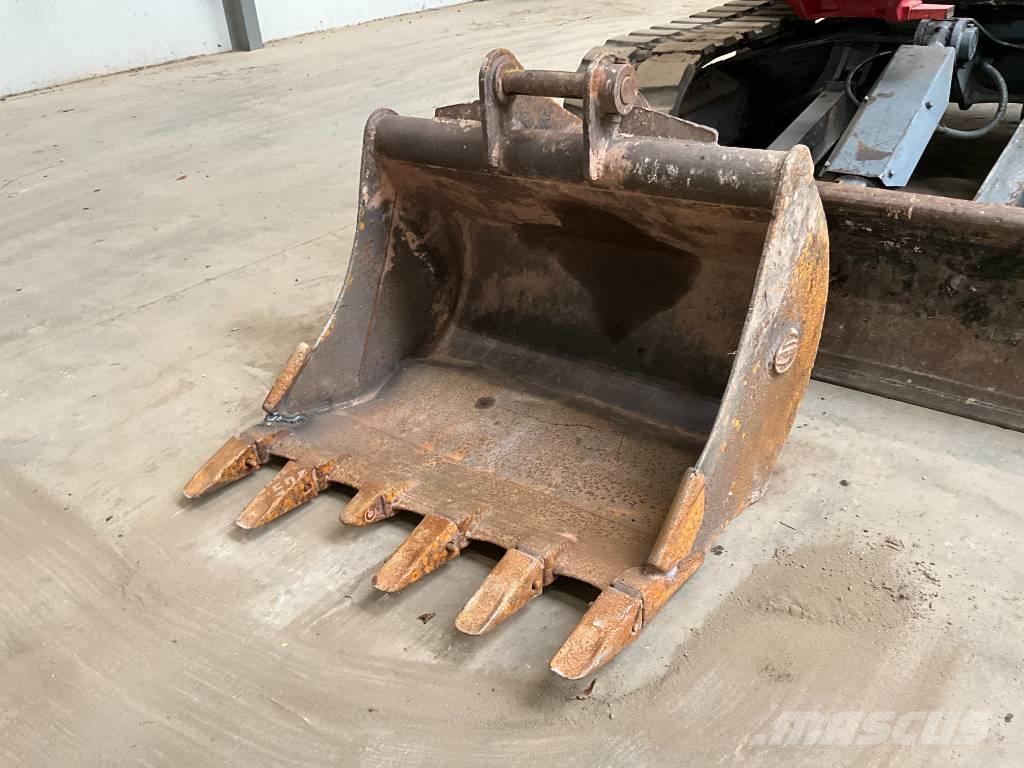 Takeuchi TB 290 حفارات وسط 7 طن - 12 طن