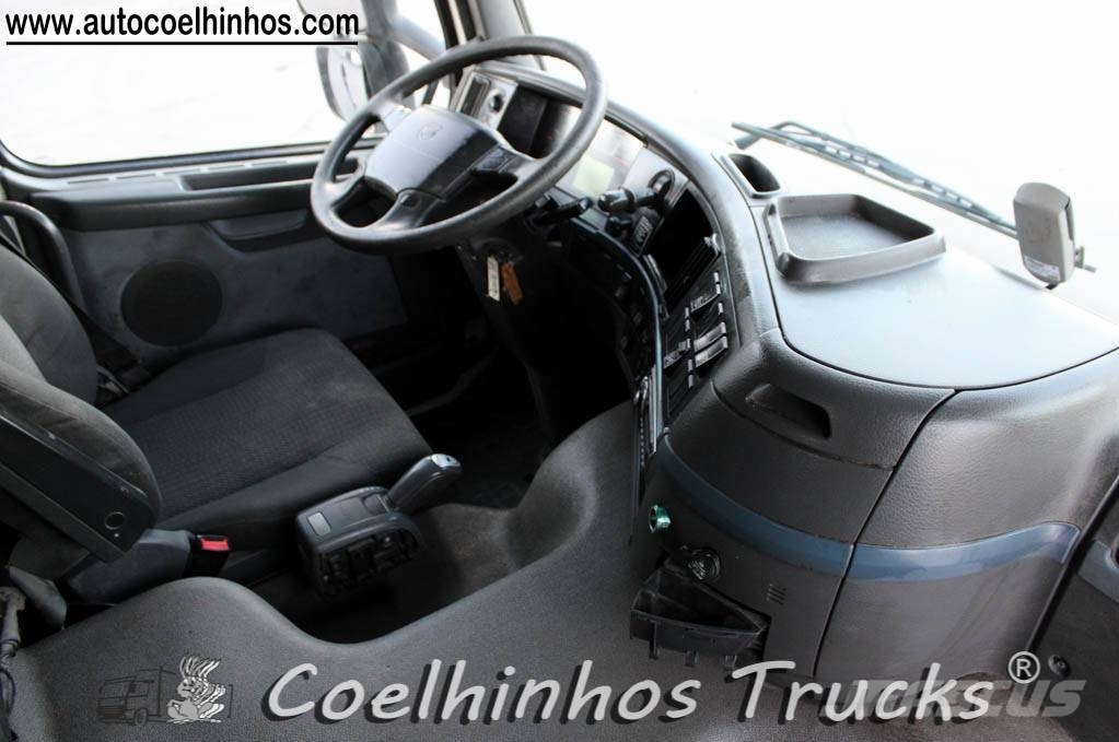 Volvo FM 440  tri-basculante شاحنات قلابة