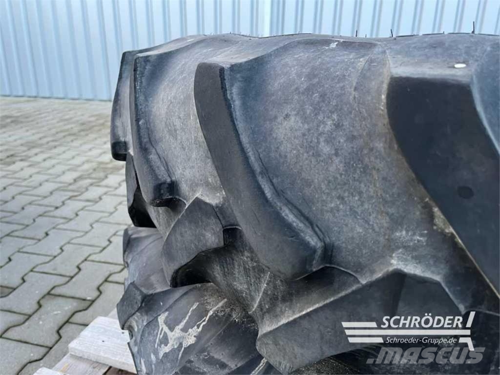 Alliance 270/95 R32 + 320/90 R46 PFLEGERÄDER Ruedas