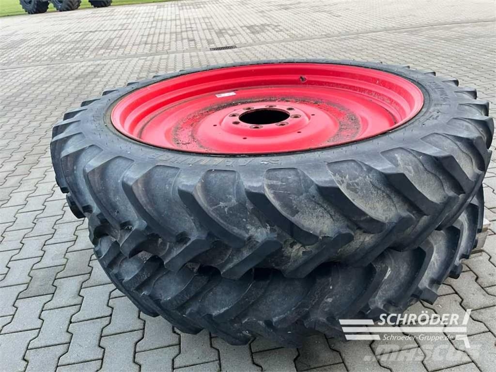 Fendt 270/95 R32 + 320/90 R46 PFLEGERÄDER Renkaat ja vanteet