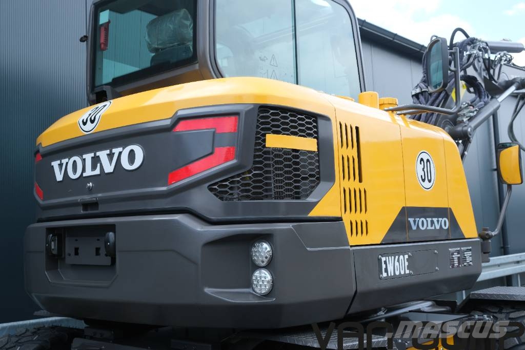 Volvo EW 60 E | 30km/h Verstellausleger Powertilt Klima Bageri točkaši