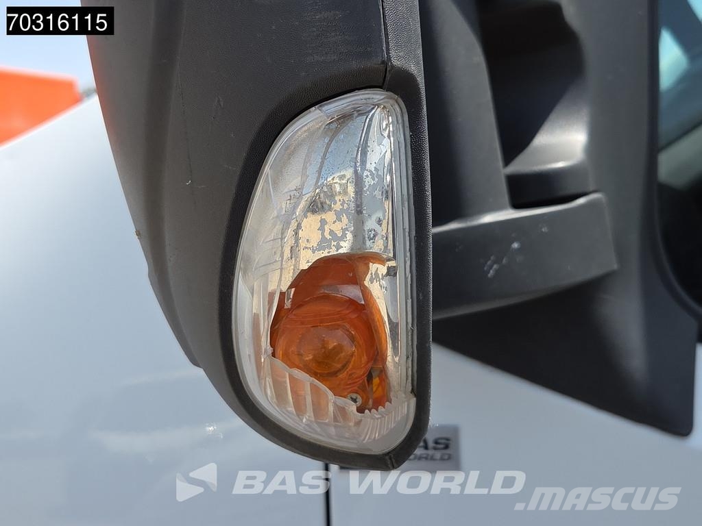 Renault Master 145PK Furgón Caja Cerrada – LED - Navegació أخرى