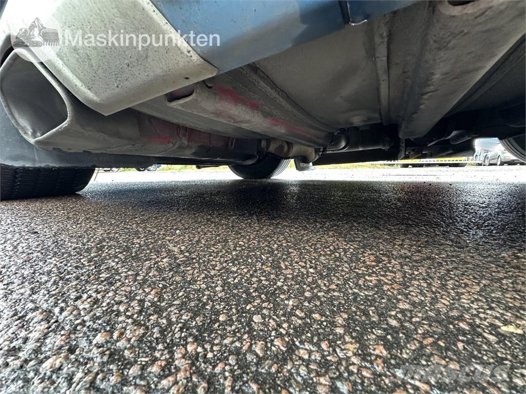 Scania R520LA6X2/4MNB Vetopöytäautot