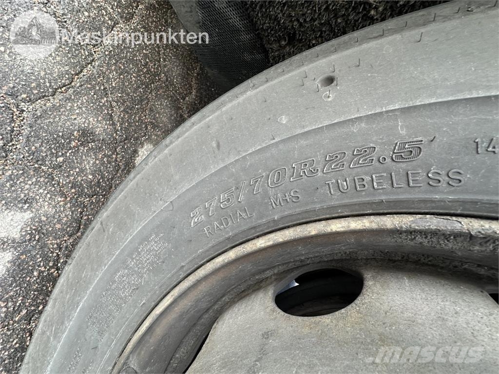 Scania R520LA6X2/4MNB Vetopöytäautot