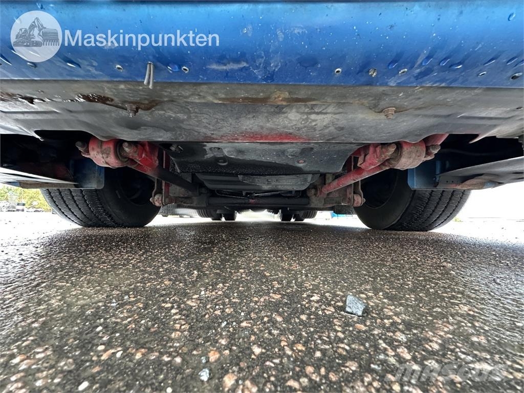 Scania R520LA6X2/4MNB Vetopöytäautot