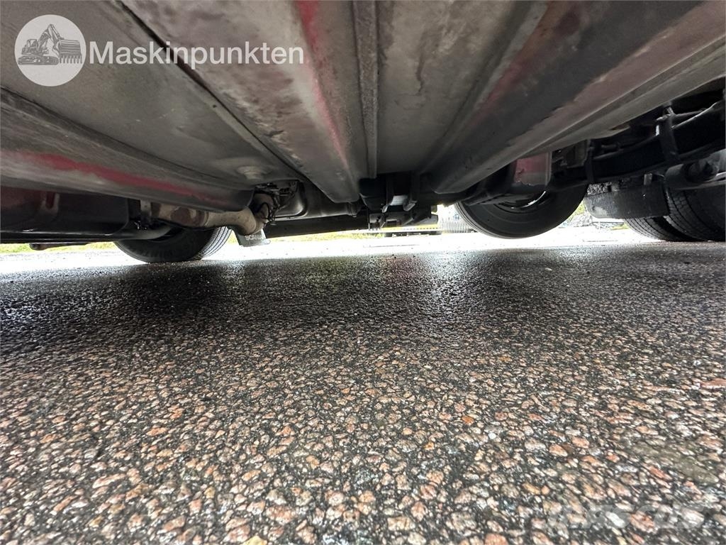 Scania R520LA6X2/4MNB Vetopöytäautot