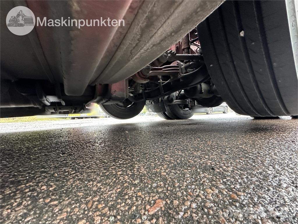 Scania R520LA6X2/4MNB Vetopöytäautot