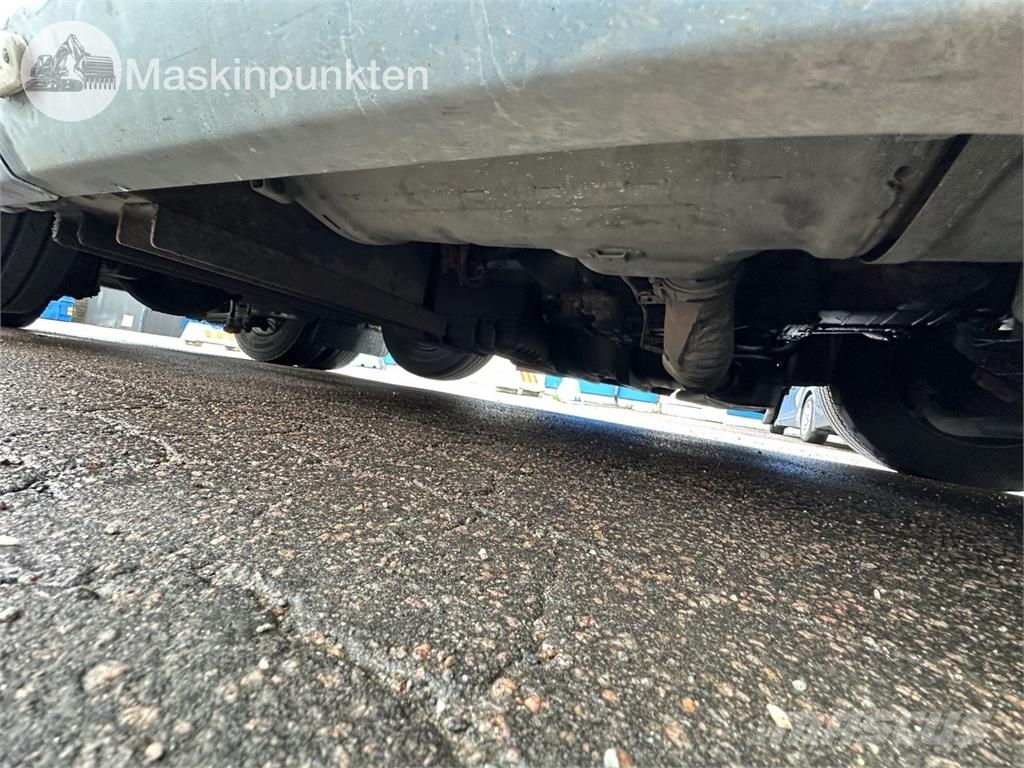 Scania R520LA6X2/4MNB Vetopöytäautot