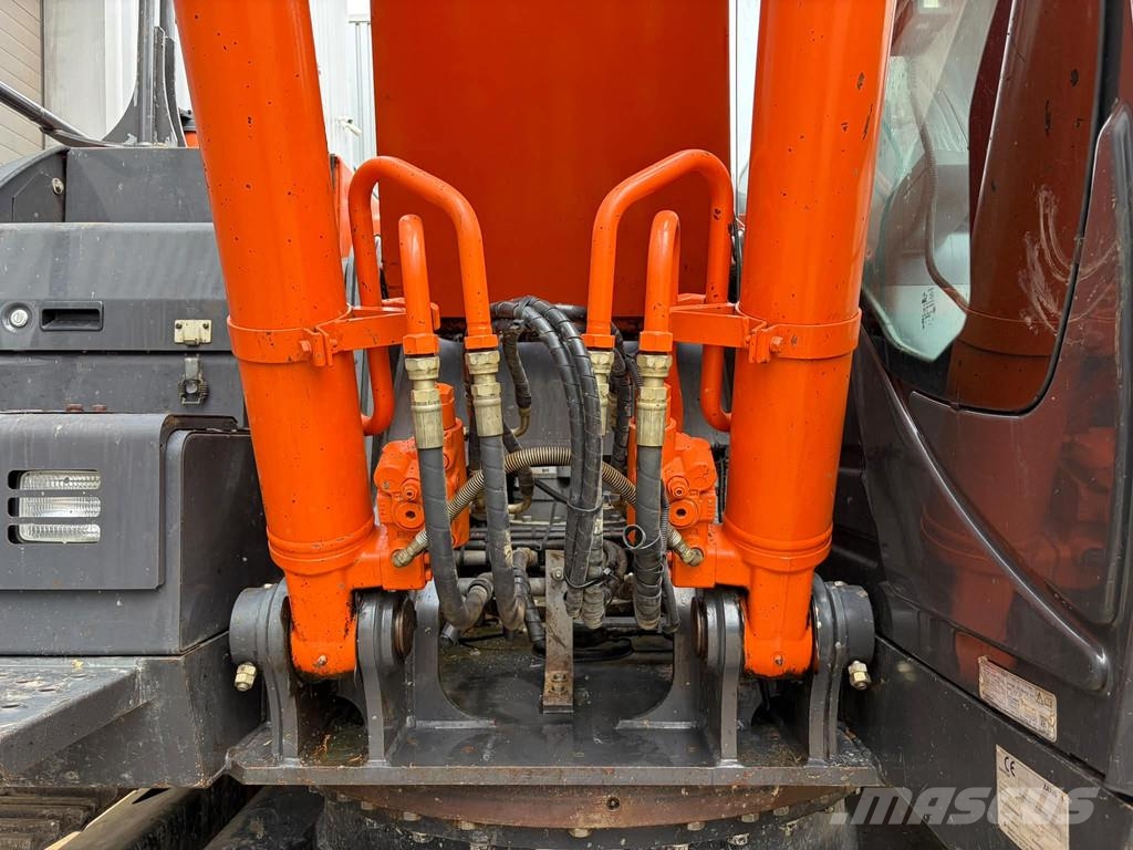 Hitachi ZX210LC-6 New Bucket Lánctalpas kotrók