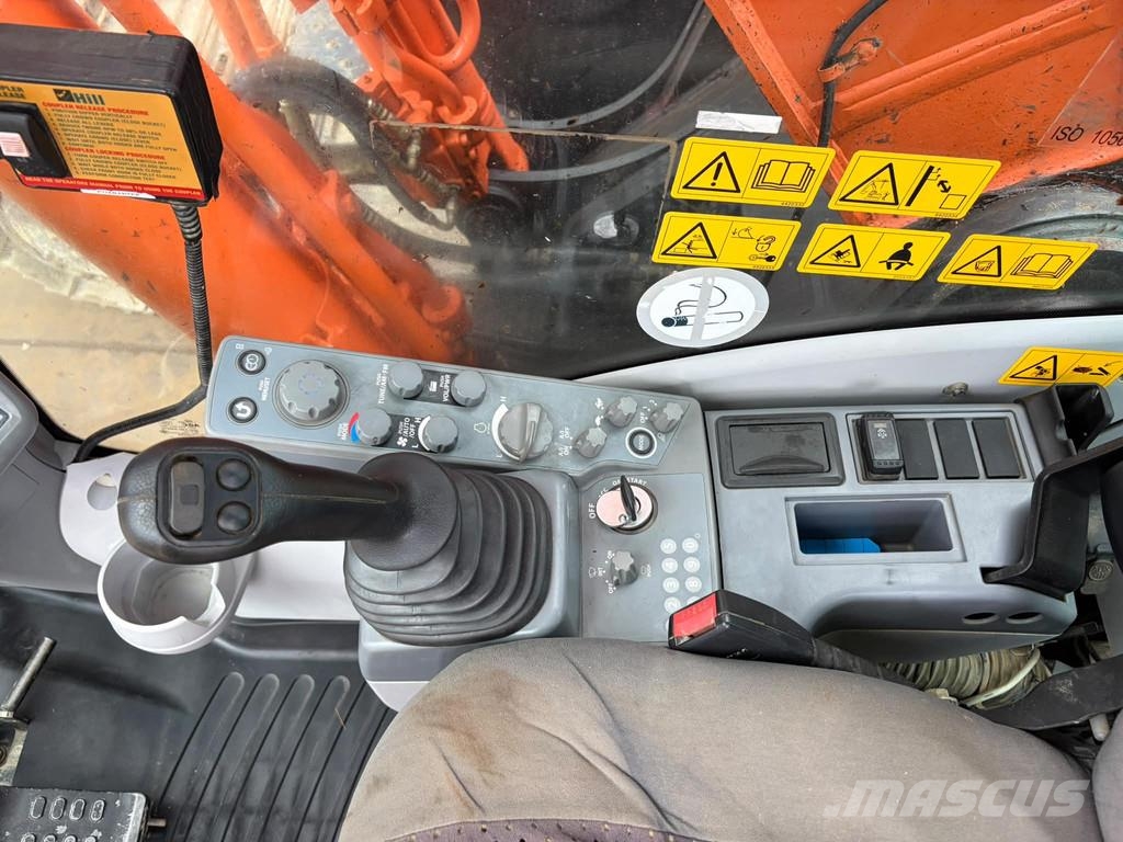 Hitachi ZX210LC-6 New Bucket Lánctalpas kotrók
