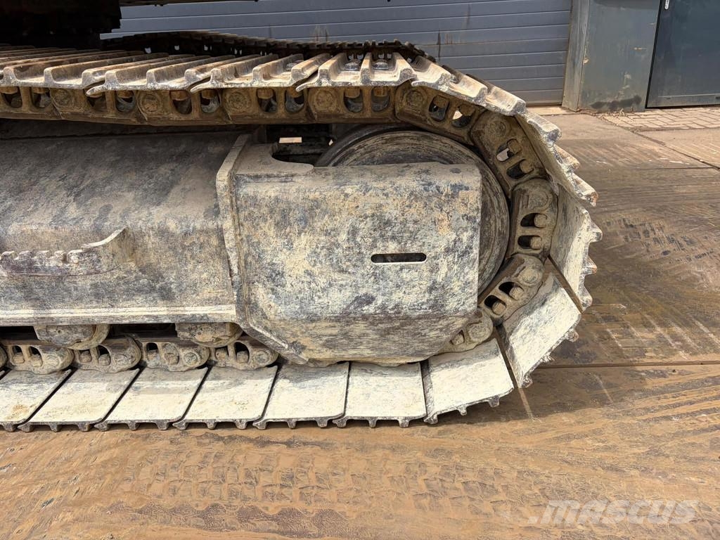 Hitachi ZX210LC-6 New Bucket Lánctalpas kotrók