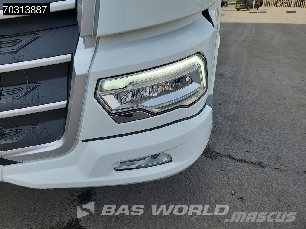 DAF XF 530 8X4 NEW 30tons HYVA 30-60-S Heavy Duty Cont Hákový nosič kontejnerů
