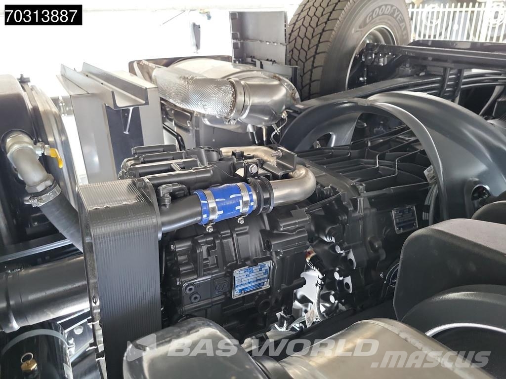 DAF XF 530 8X4 NEW 30tons HYVA 30-60-S Heavy Duty Cont Hákový nosič kontejnerů