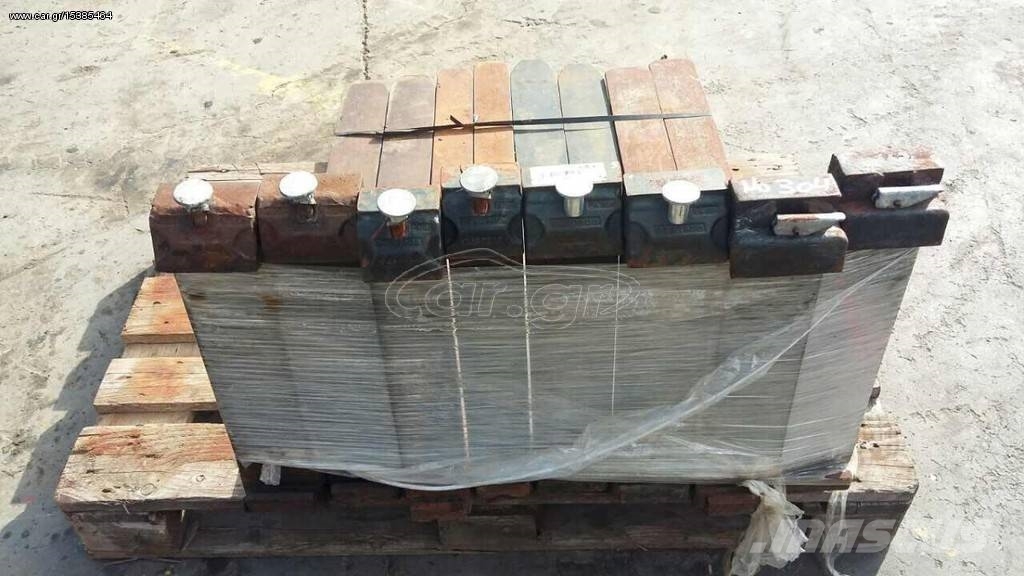 Clark 2 .5 ΤΟ Diesel forklifts