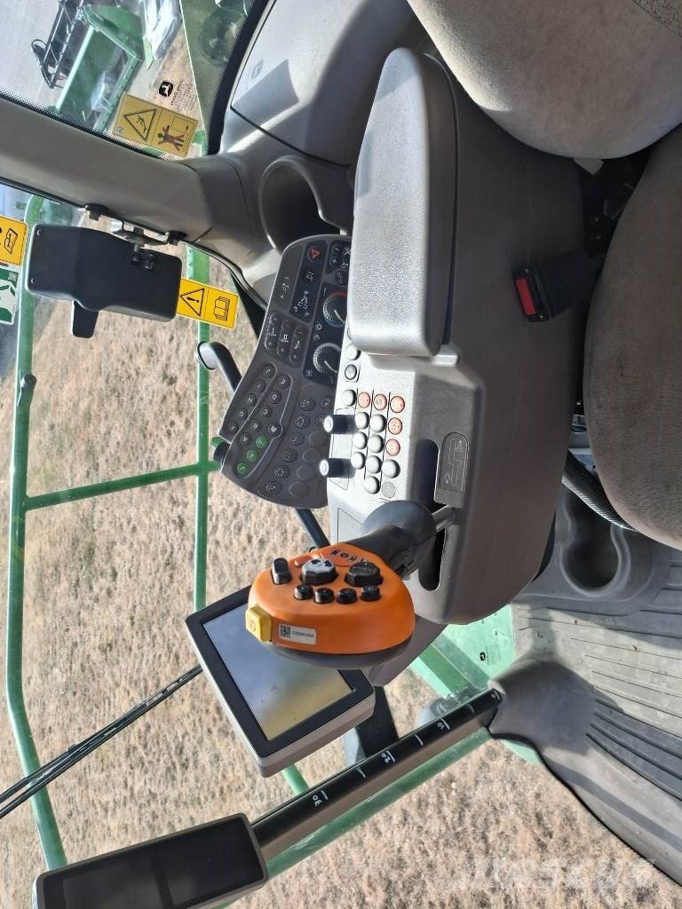 John Deere 8300I Kombajni za stočnu hranu