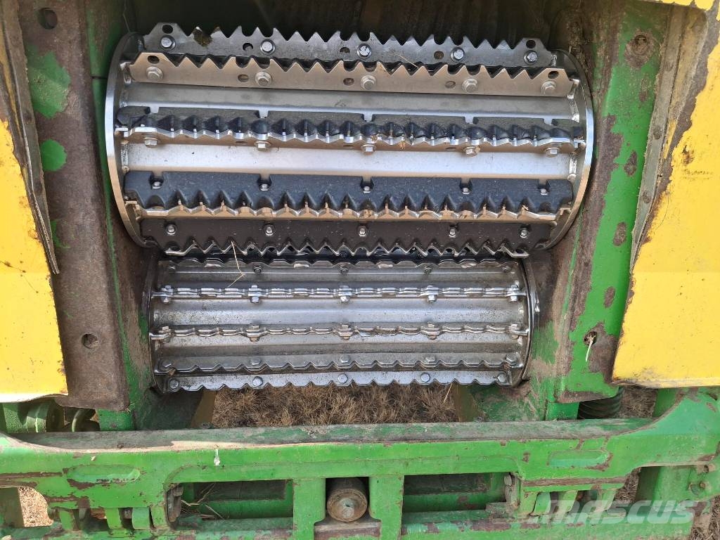 John Deere 8300I Kombajni za stočnu hranu