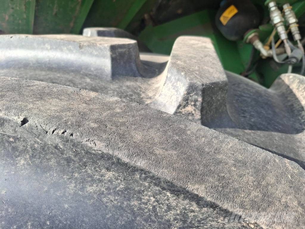 John Deere 8300I Kombajni za stočnu hranu