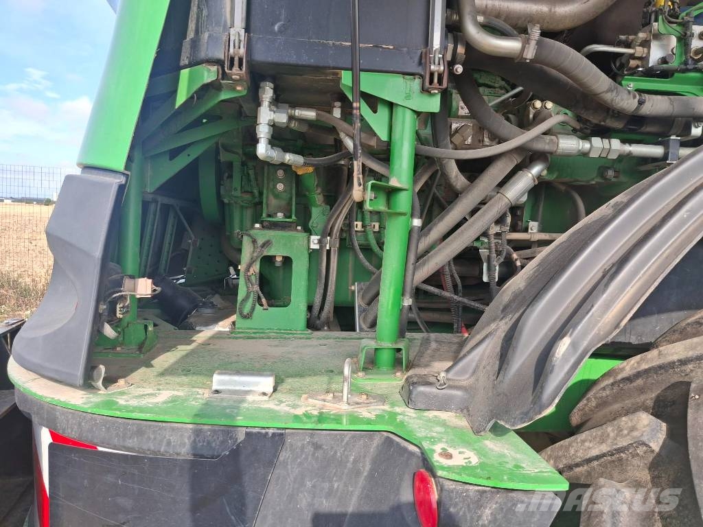 John Deere 8300I Kombajni za stočnu hranu