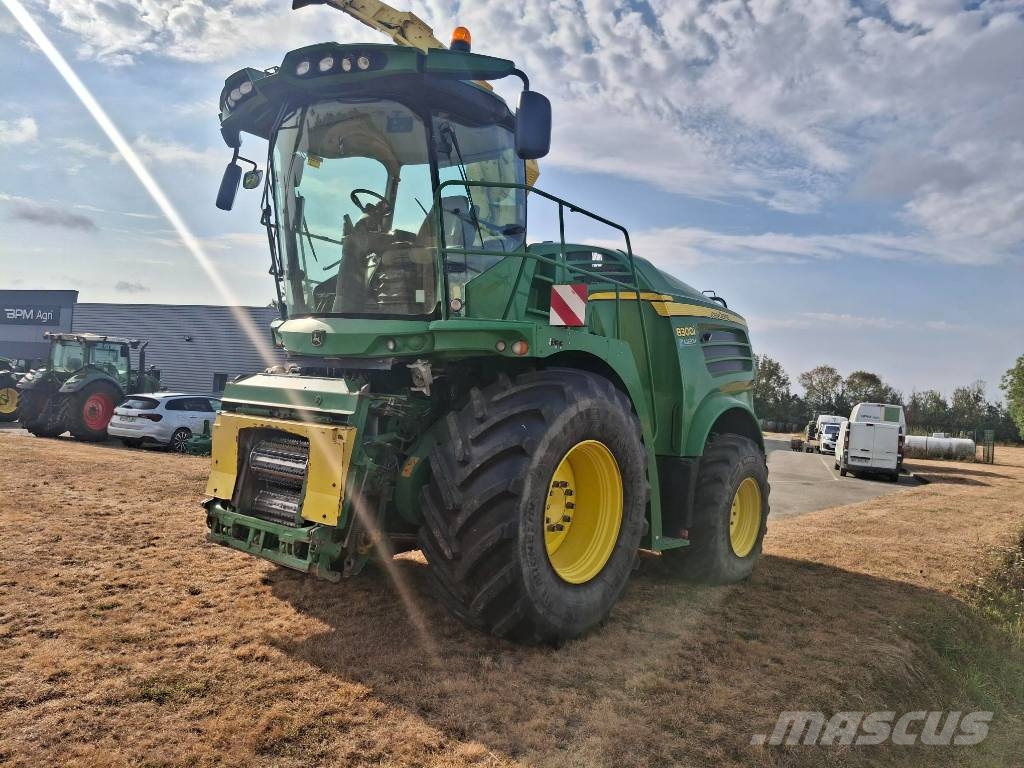 John Deere 8300I Kombajni za stočnu hranu