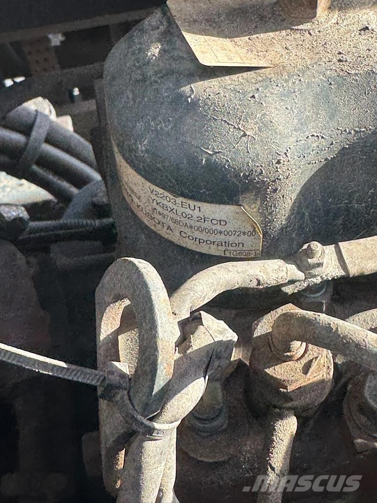  Moffet M7 27.4W **KOOIAAP-MOFFET 2700KG Mobilni viličari