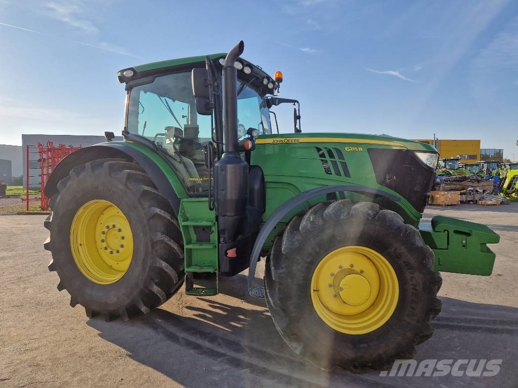 John Deere 6215 R الجرارات