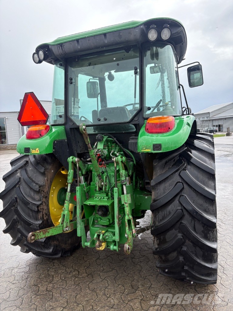 John Deere 5620 Tractors