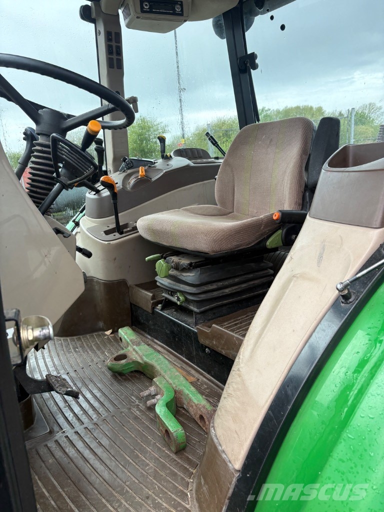 John Deere 5620 Tractors
