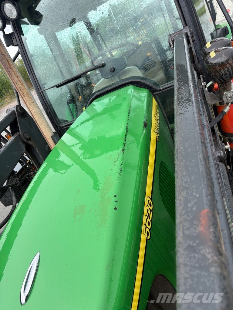 John Deere 5620 Tractors