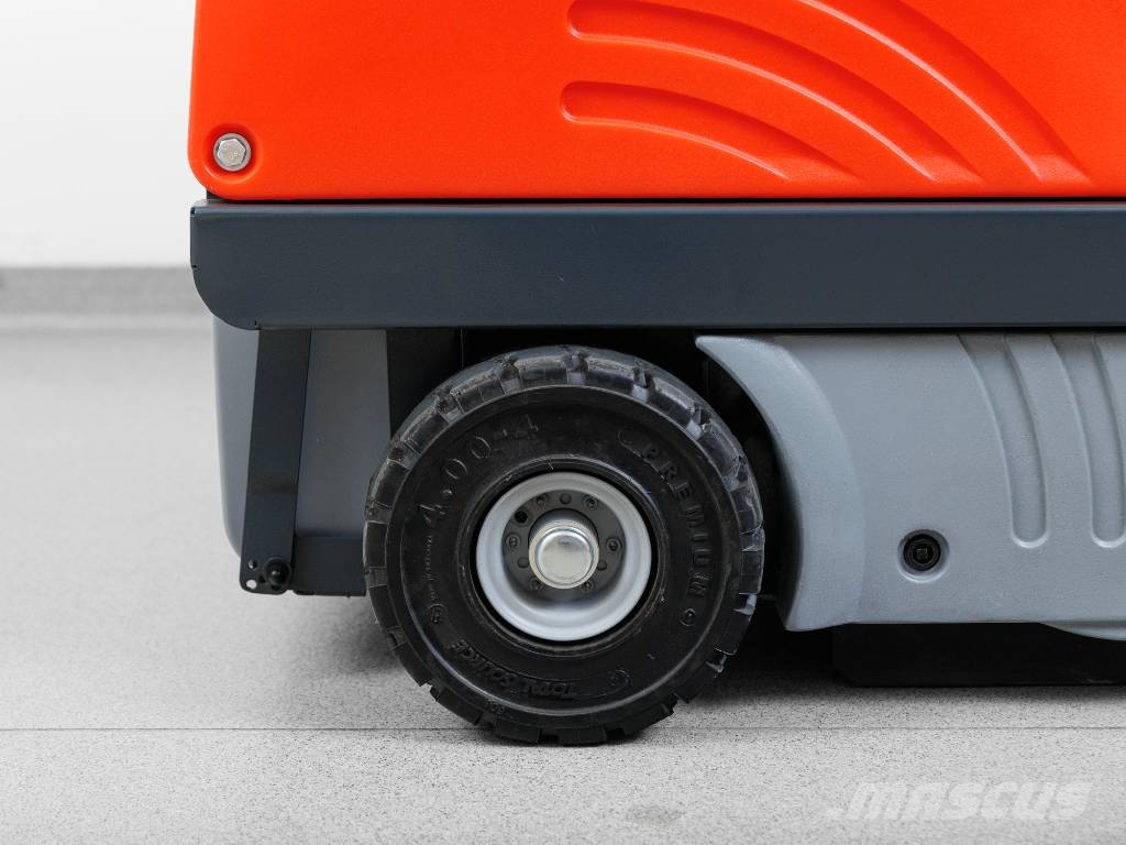 Hako Jonas 900 V - 692h - 5700m²/h - Ø950mm Innenraumkehrmaschinen