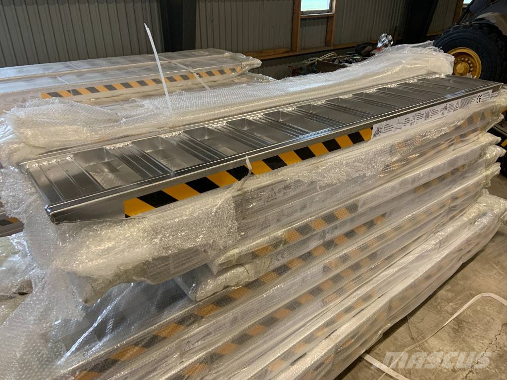 SE Equipment  lastramper i aluminium Інше обладнання