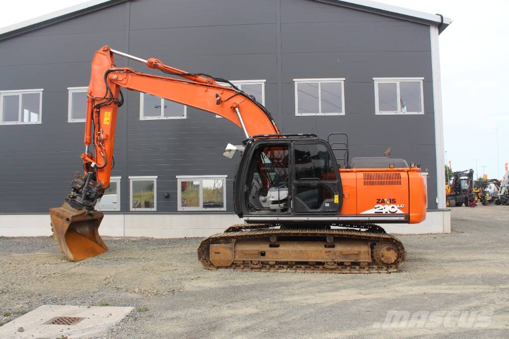 Hitachi ZX 210 LC-6 Kāpurķēžu ekskavatori