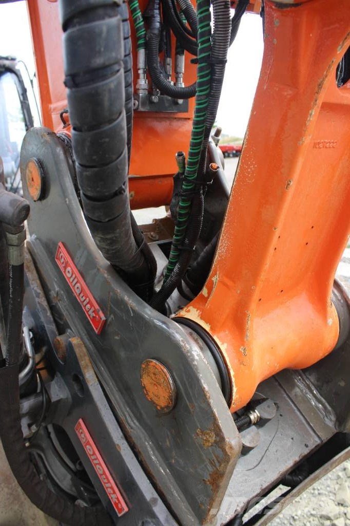Hitachi ZX 210 LC-6 Kāpurķēžu ekskavatori
