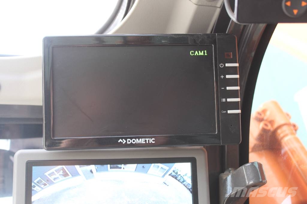 Hitachi ZX 210 LC-6 Kāpurķēžu ekskavatori