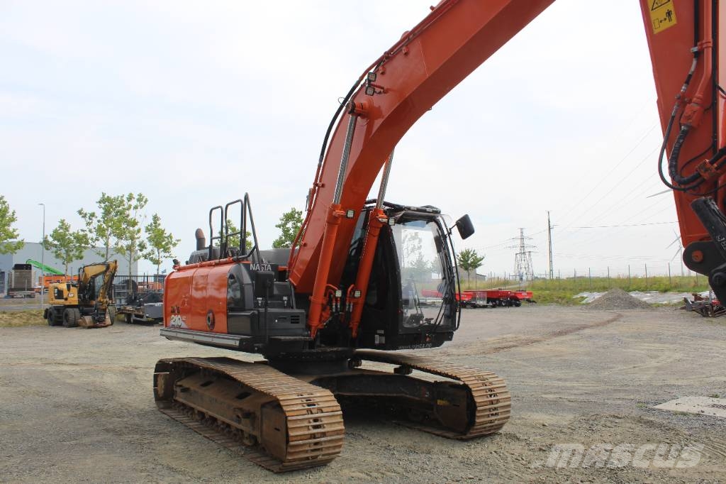 Hitachi ZX 210 LC-6 Kāpurķēžu ekskavatori