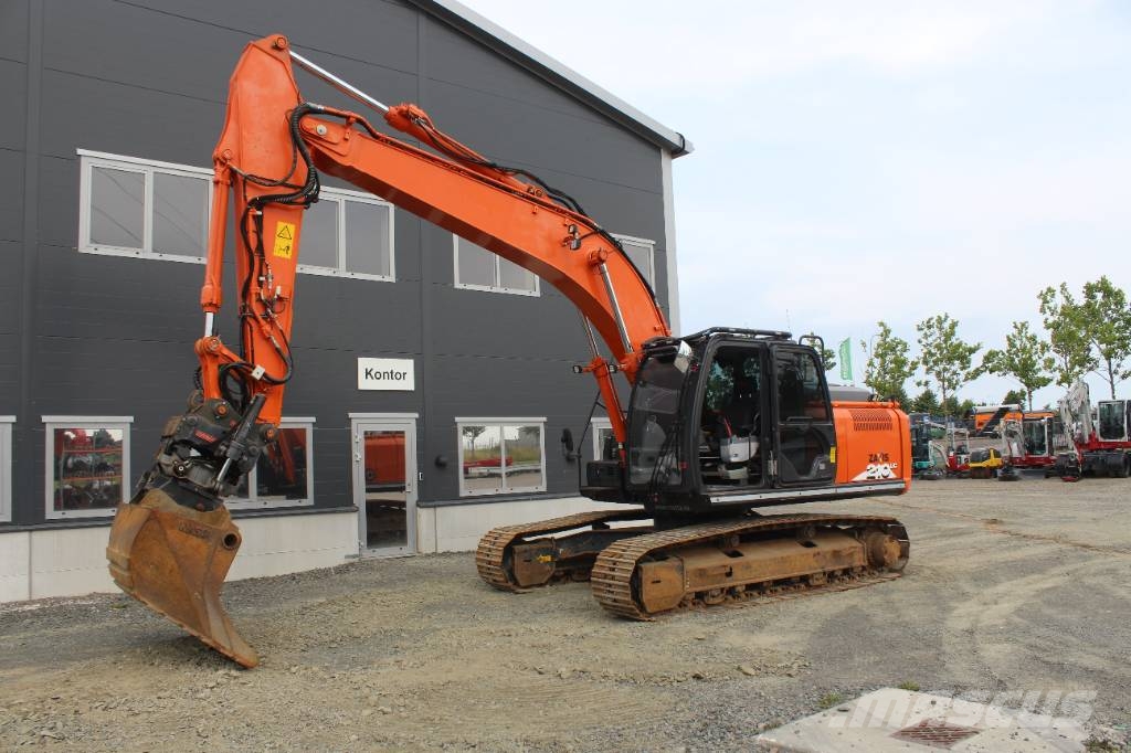 Hitachi ZX 210 LC-6 Kāpurķēžu ekskavatori