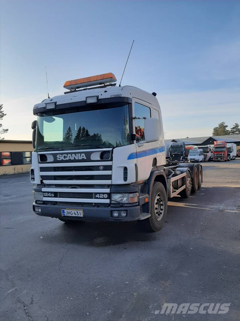 Scania P 124 Camiones polibrazo
