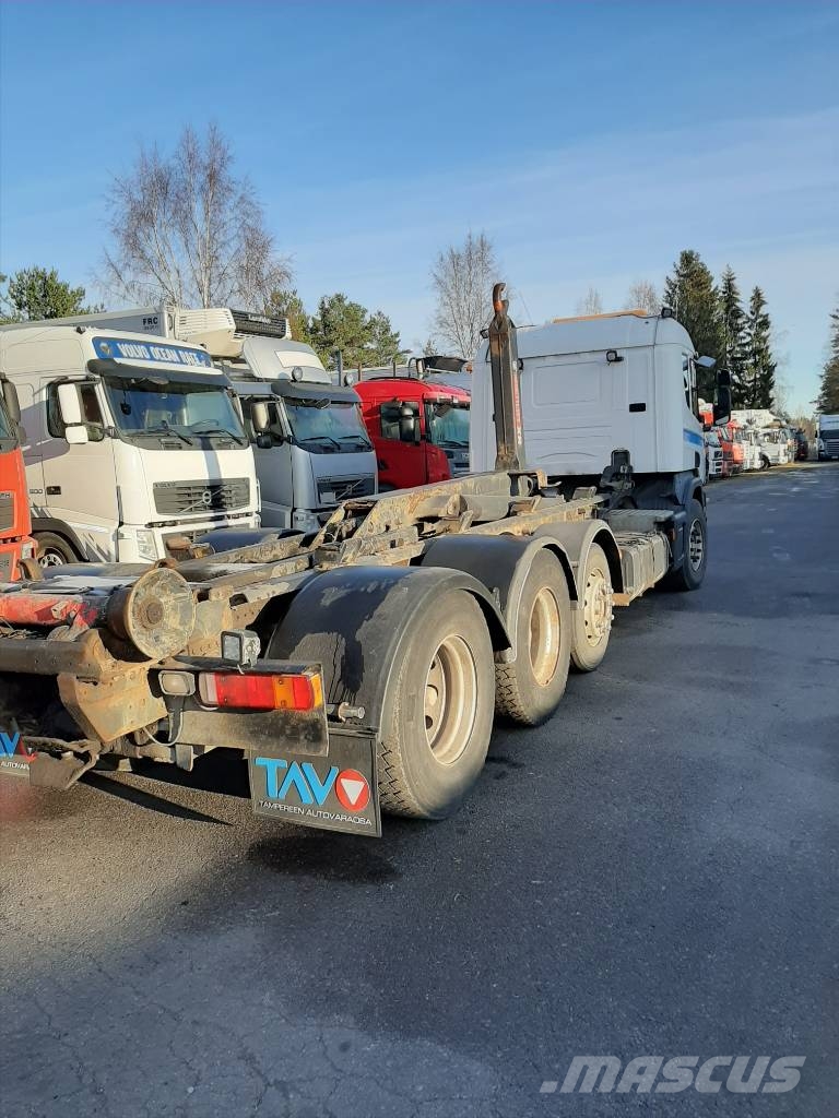 Scania P 124 Camiones polibrazo