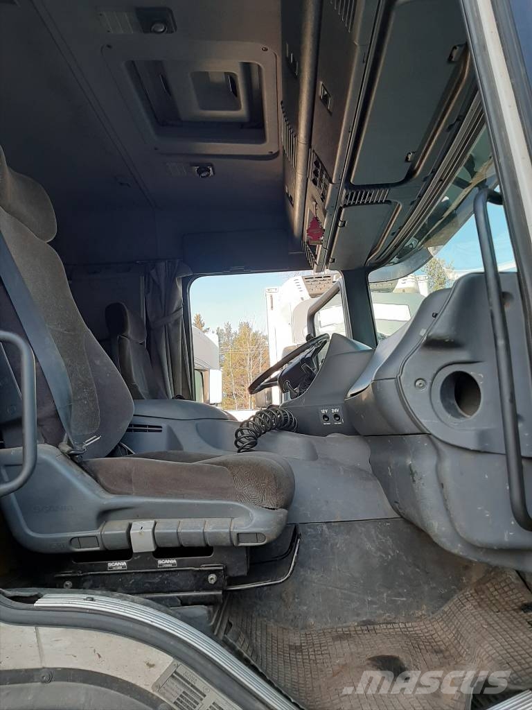 Scania P 124 Camiones polibrazo