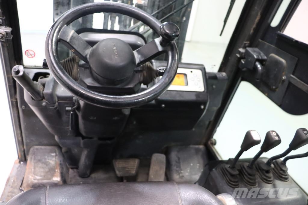 Nissan JG1N1L20Q Carretillas de horquilla eléctrica