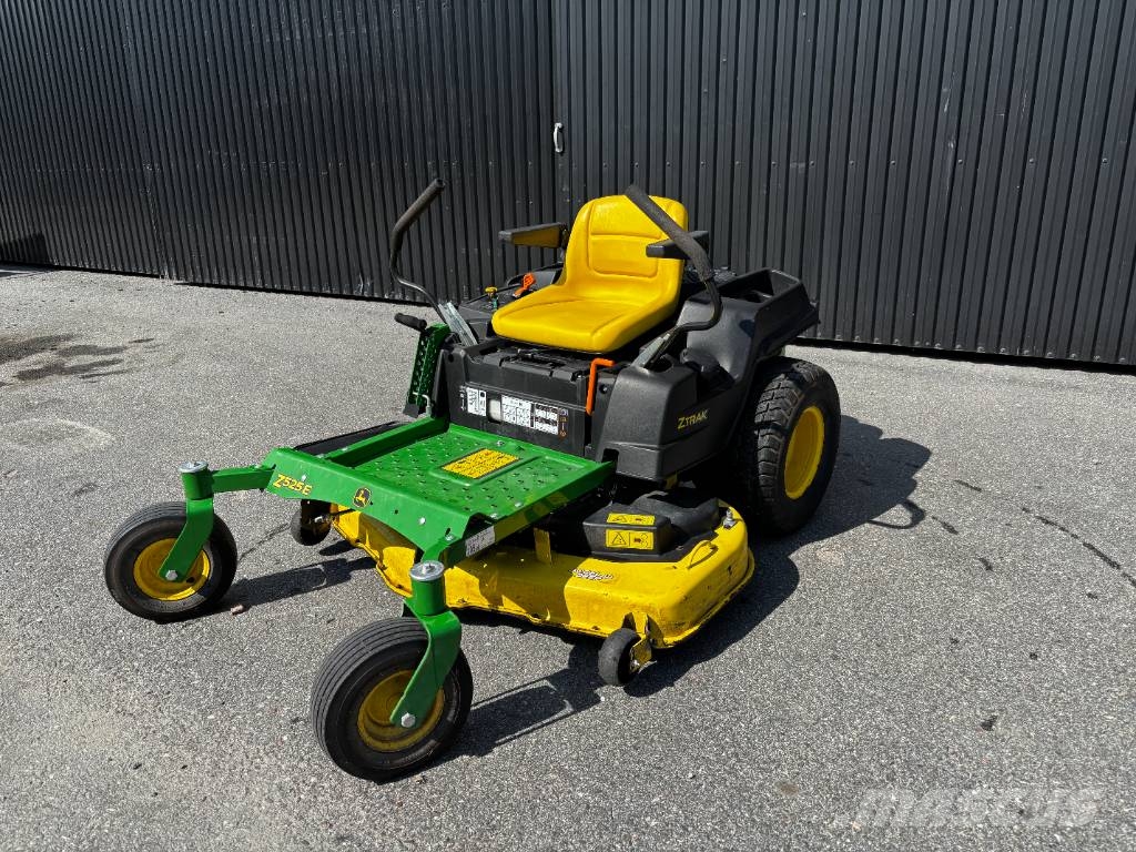 John Deere Z 525 Päältäajettavat ruohonleikkurit