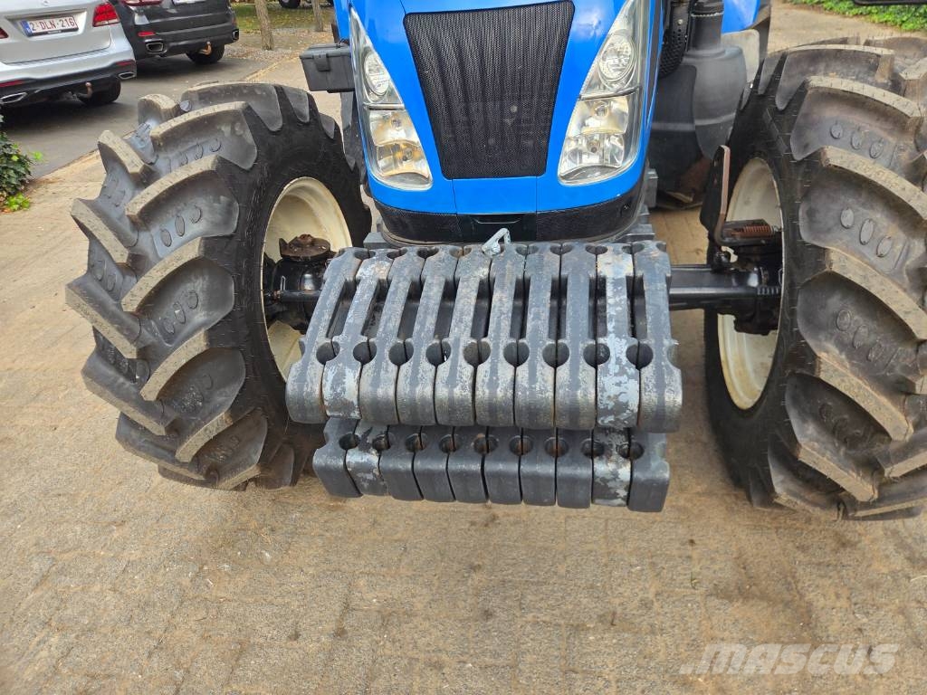 New Holland TD 5.75 الجرارات