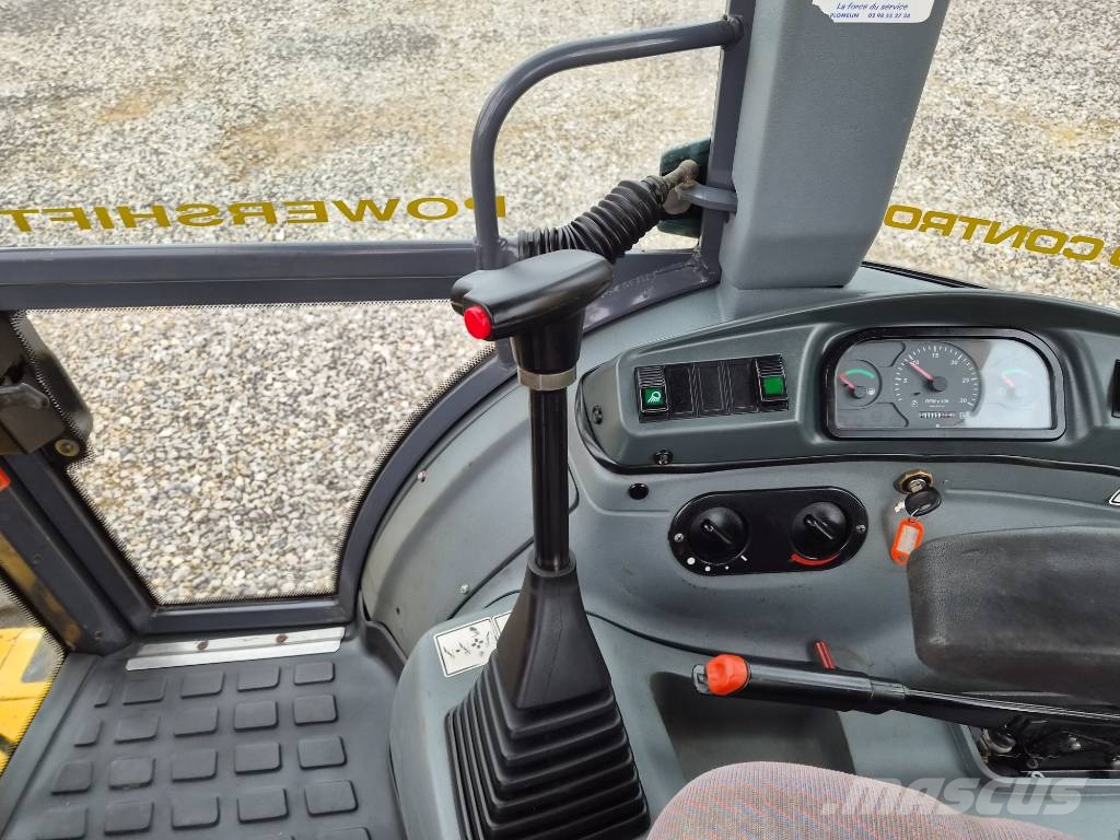  New Holand LB115-4PS Rendegravere